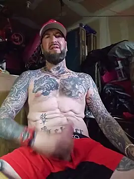 Beardedtattood webcam