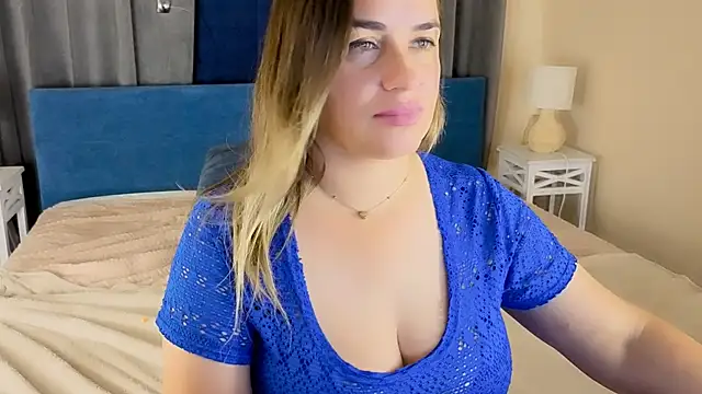 JuicyMillena webcam