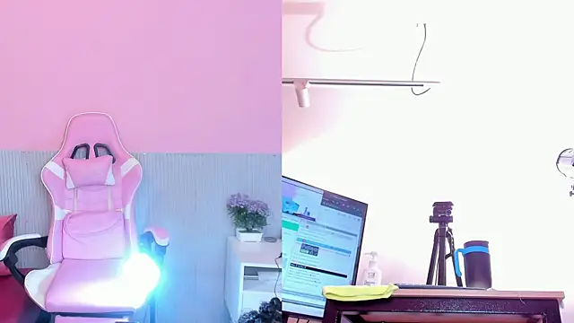 Laraebony_ webcam