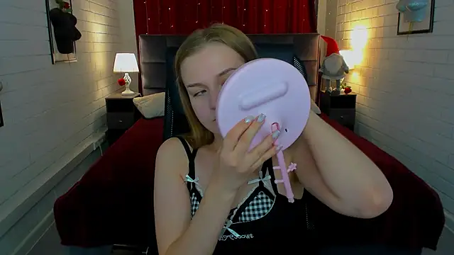LissaTelor webcam
