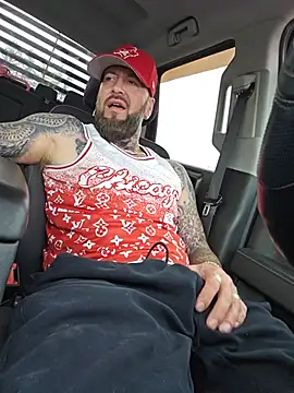 Beardedtattood live sex cam