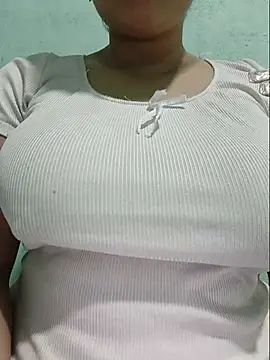 Shine_Mai webcam