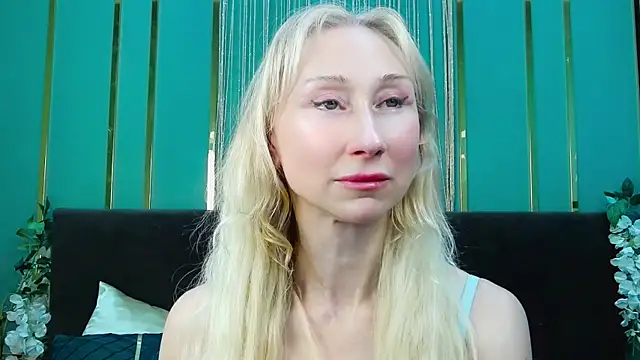 KissDreamm webcam