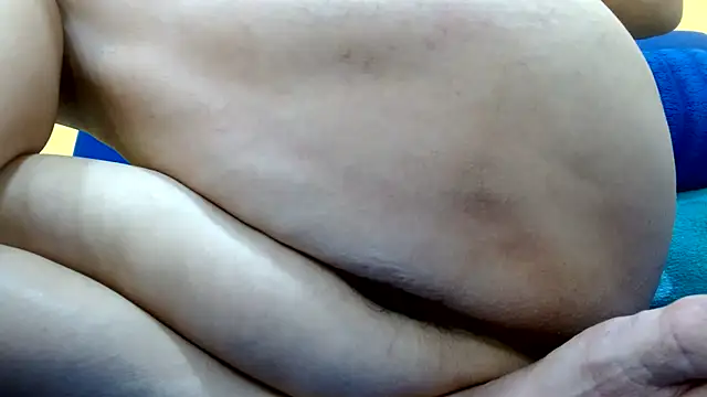 thebesthairypussy2 webcam