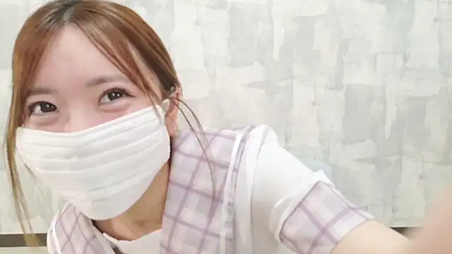 momo_love_'s live room