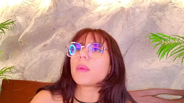 abril_collinz webcam