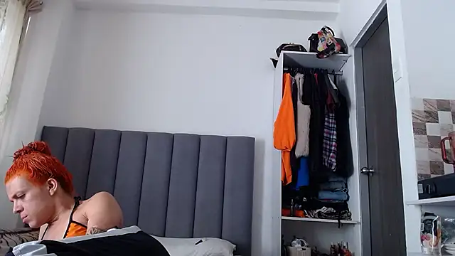 saara_johnson496 live sex cam