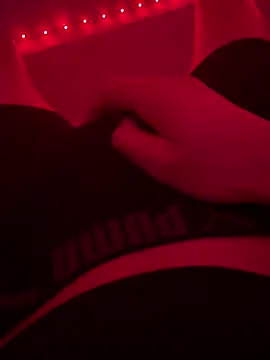 scaryloveee - Scaryloveee's free webcam - UK Sex Cams