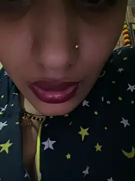 laila-143 - Laila-143's free webcam - UK Sex Cams
