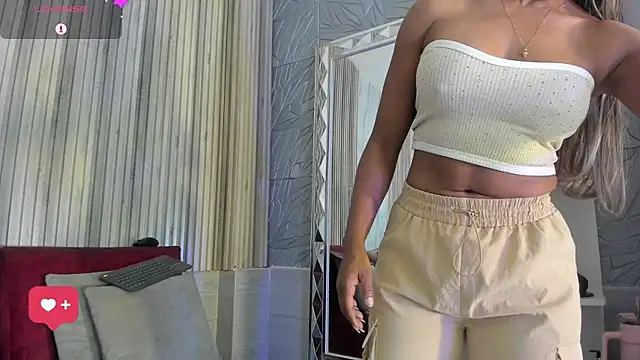 BriannaChelsea webcam