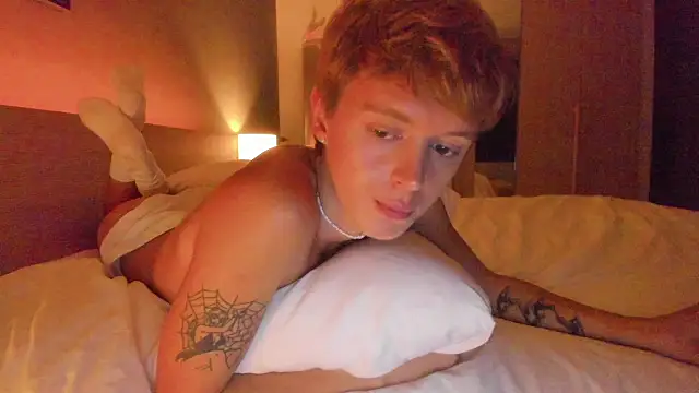 angelAndyy webcam