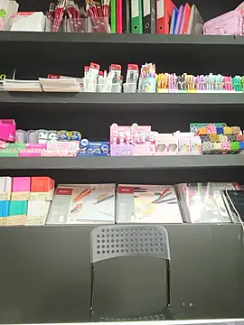 MissNyraSecret webcam