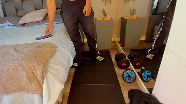 Charlie___Musk webcam