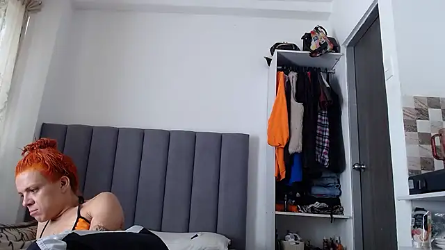 saara_johnson496 webcam