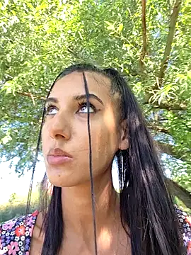 andreea_foxx - Andreea_Foxx's free webcam - UK Sex Cams