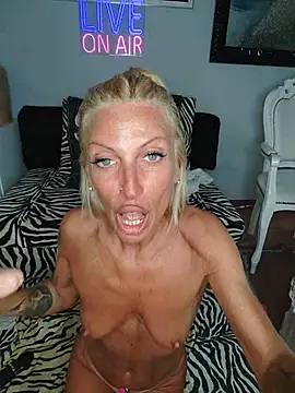Weloveblue live sex cam