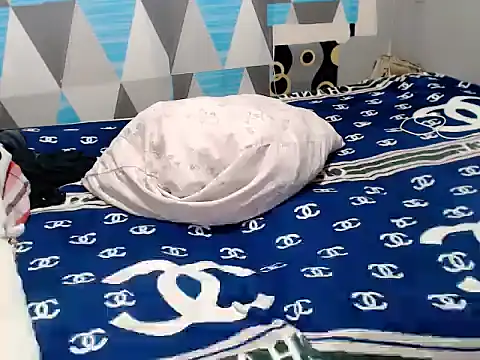 trish_curvecock (Ask my age) - make me naked