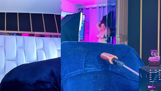 NathaxaLeans webcam