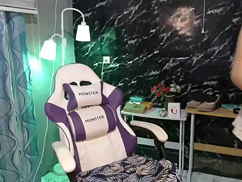 1aquaticangel69 (T young) - im back