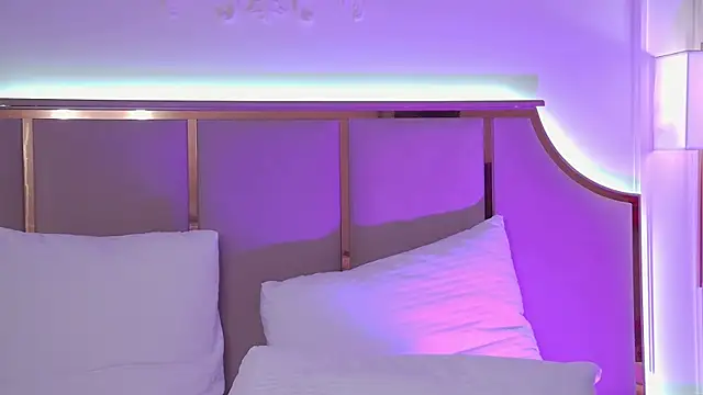 CindyMil live webcam show