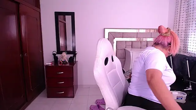 Salomecastro_