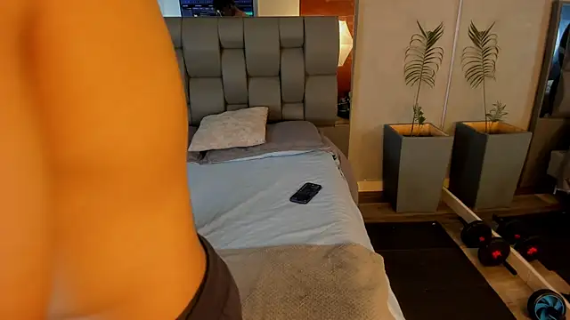 Charlie___Musk live cam on StripChat