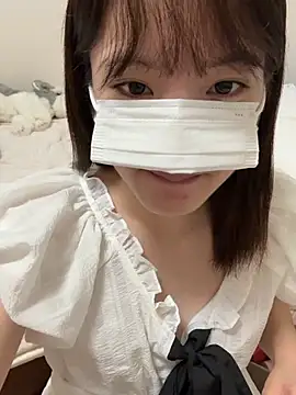 RIRI_Chan_ live cam on StripChat