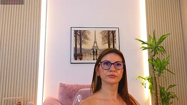 bella__adams live cam on StripChat