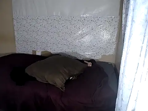 BendMeOverXX webcam