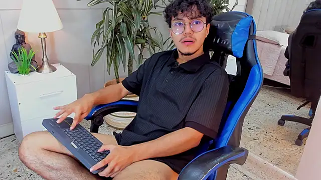 kai_storn live cam