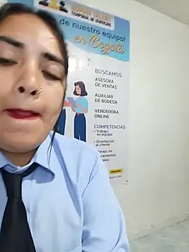 MAYE__13 live webcam show