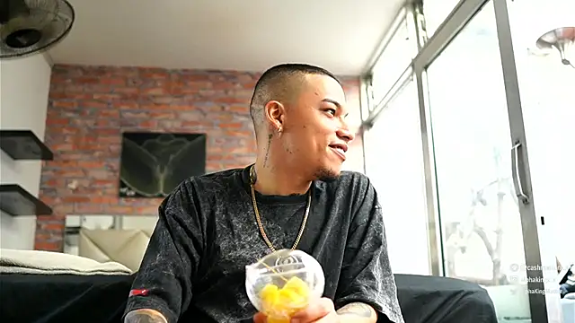 AlphaMasterXxx webcam