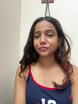 Maggie_748 webcam