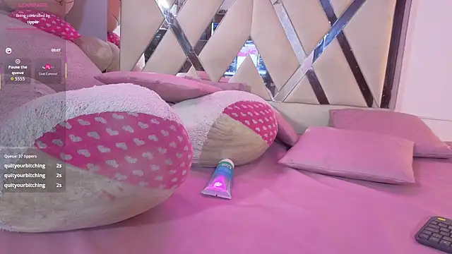 MILAH_TAY webcam