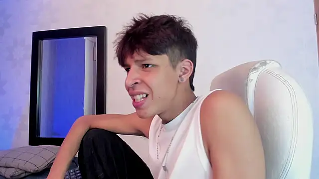 ethan_qop (M twink) - cum show