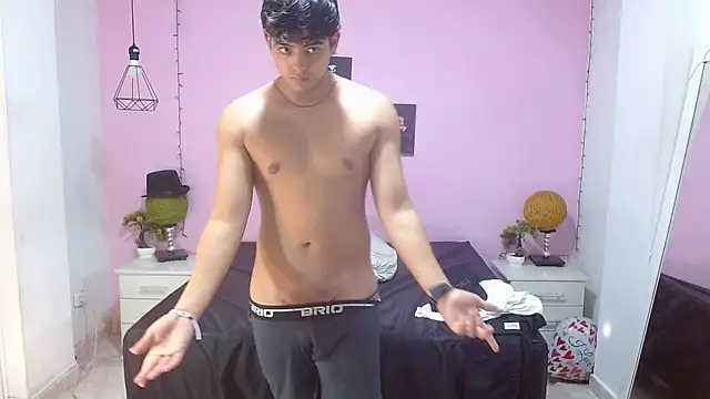 zayne_lyon webcam