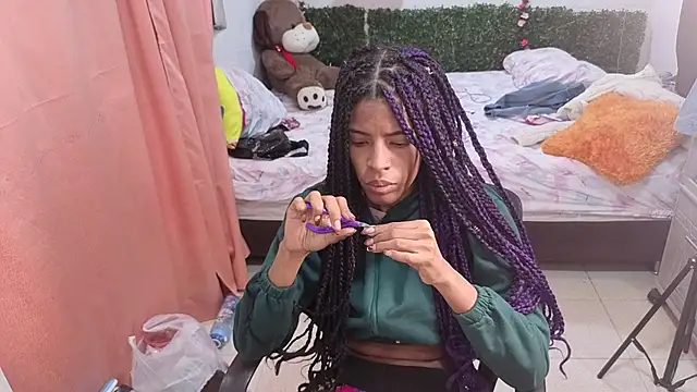 thianahorny webcam