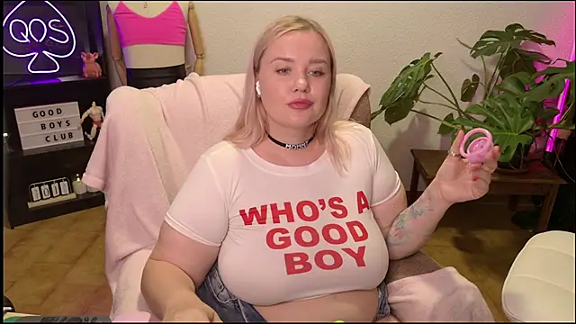MargotGrey webcam