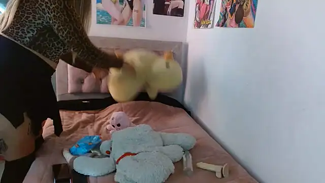 kim_hot69_ webcam