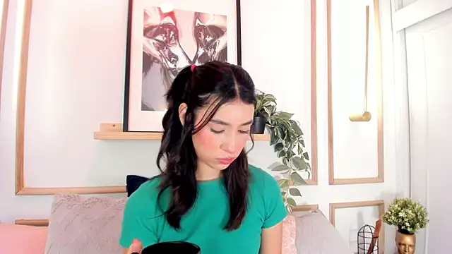 nanami_ - Nanami_'s free webcam - UK Sex Cams