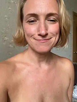 UmaTruewoman webcam