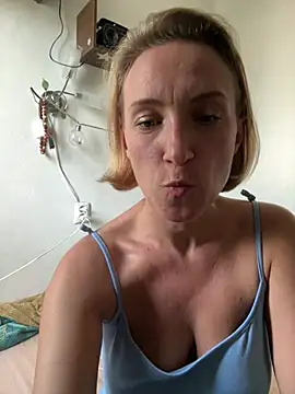 UmaTruewoman live webcam show