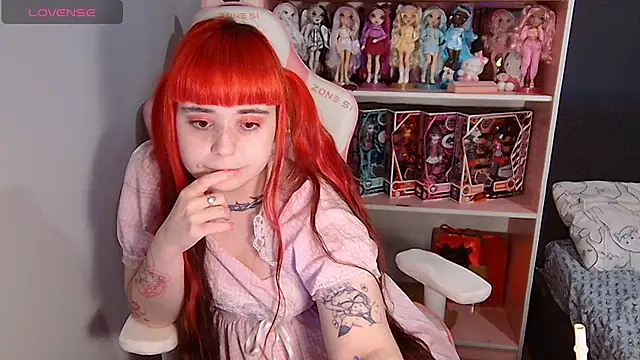 Naomi_Storm webcam