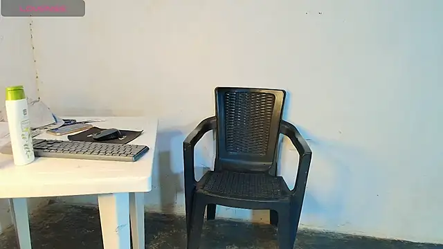 Oh_Tique webcam