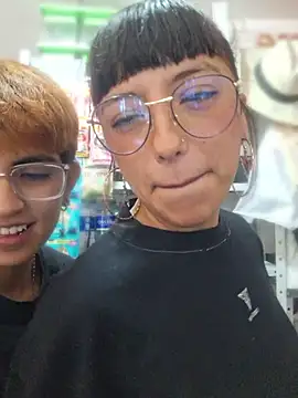 Cute_hollywood1 webcam