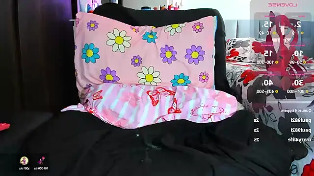 girl_tatto13 webcam