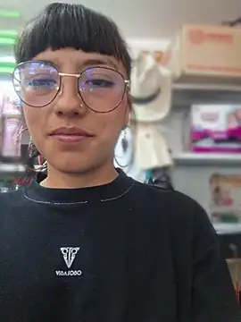 Cute_hollywood1 webcam