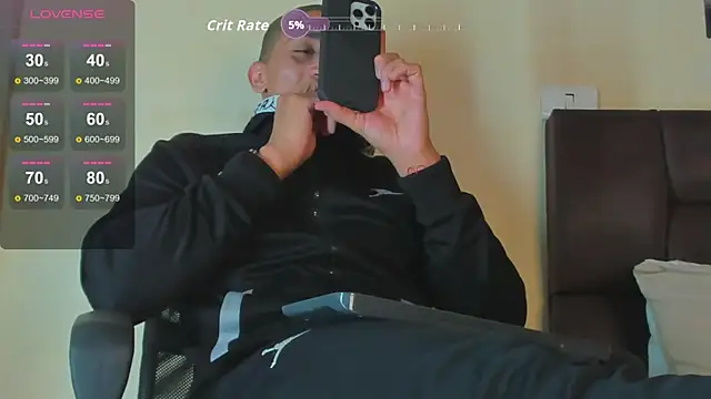 MikeRoss7777 live cam on StripChat