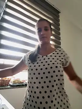jennifer11772 live webcam show