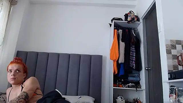 saara_johnson496 webcam